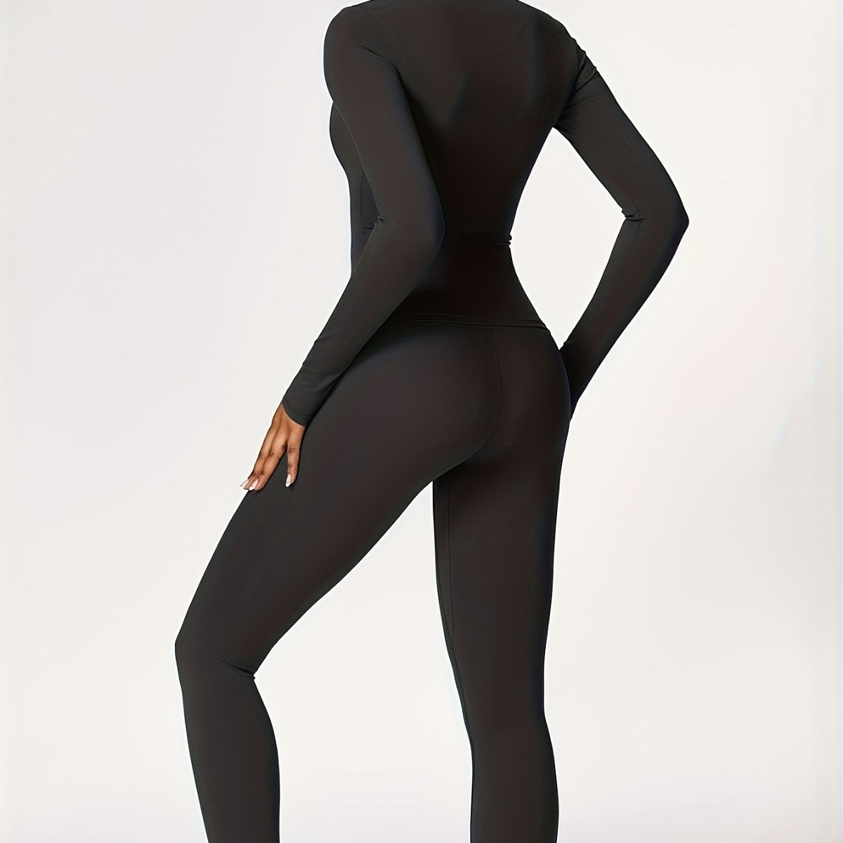 Tight-fitting yoga suit slim l – обзор и цена Yoga & Fitness Center