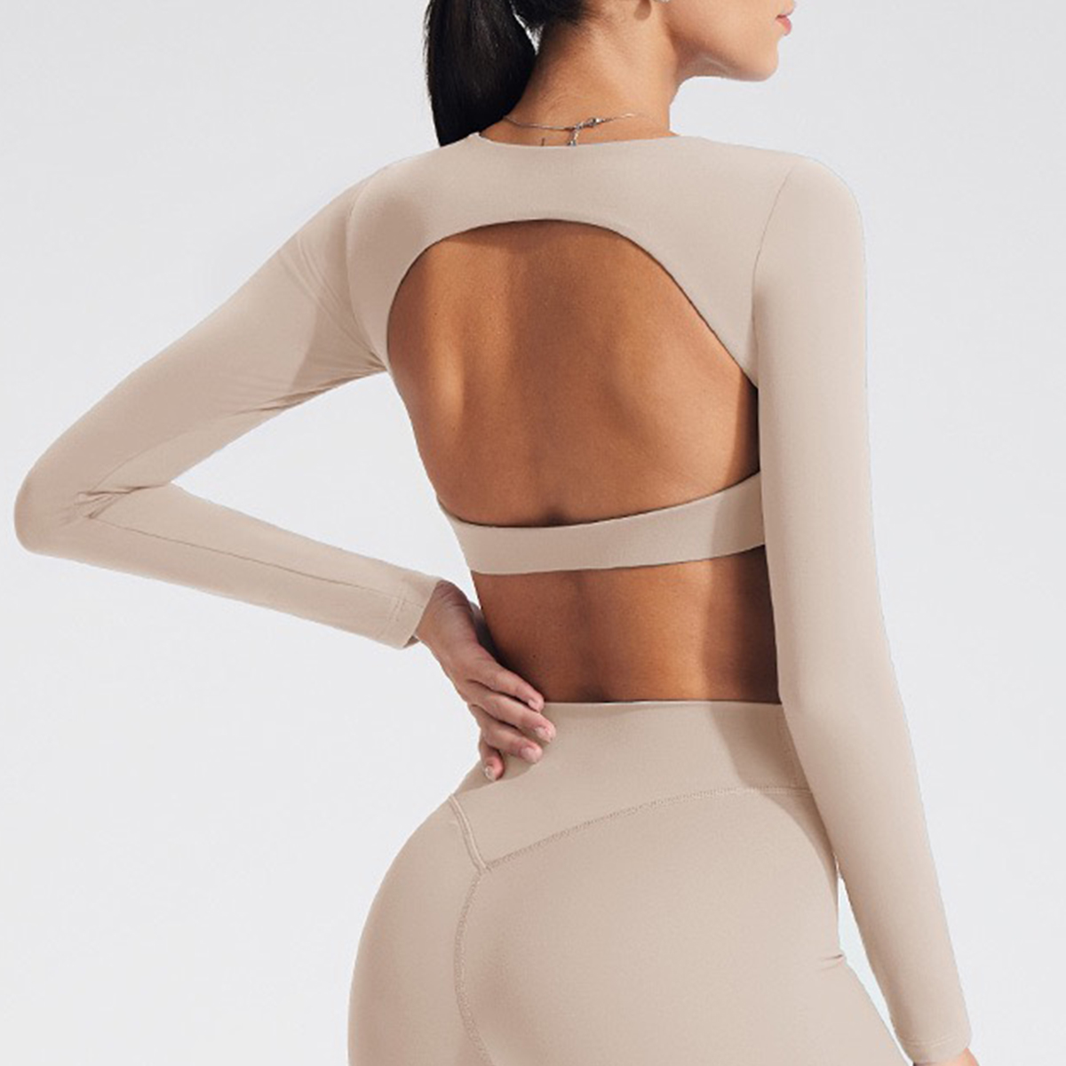 Women's long-sleeved yoga top  – обзор и цена Yoga & Fitness Center